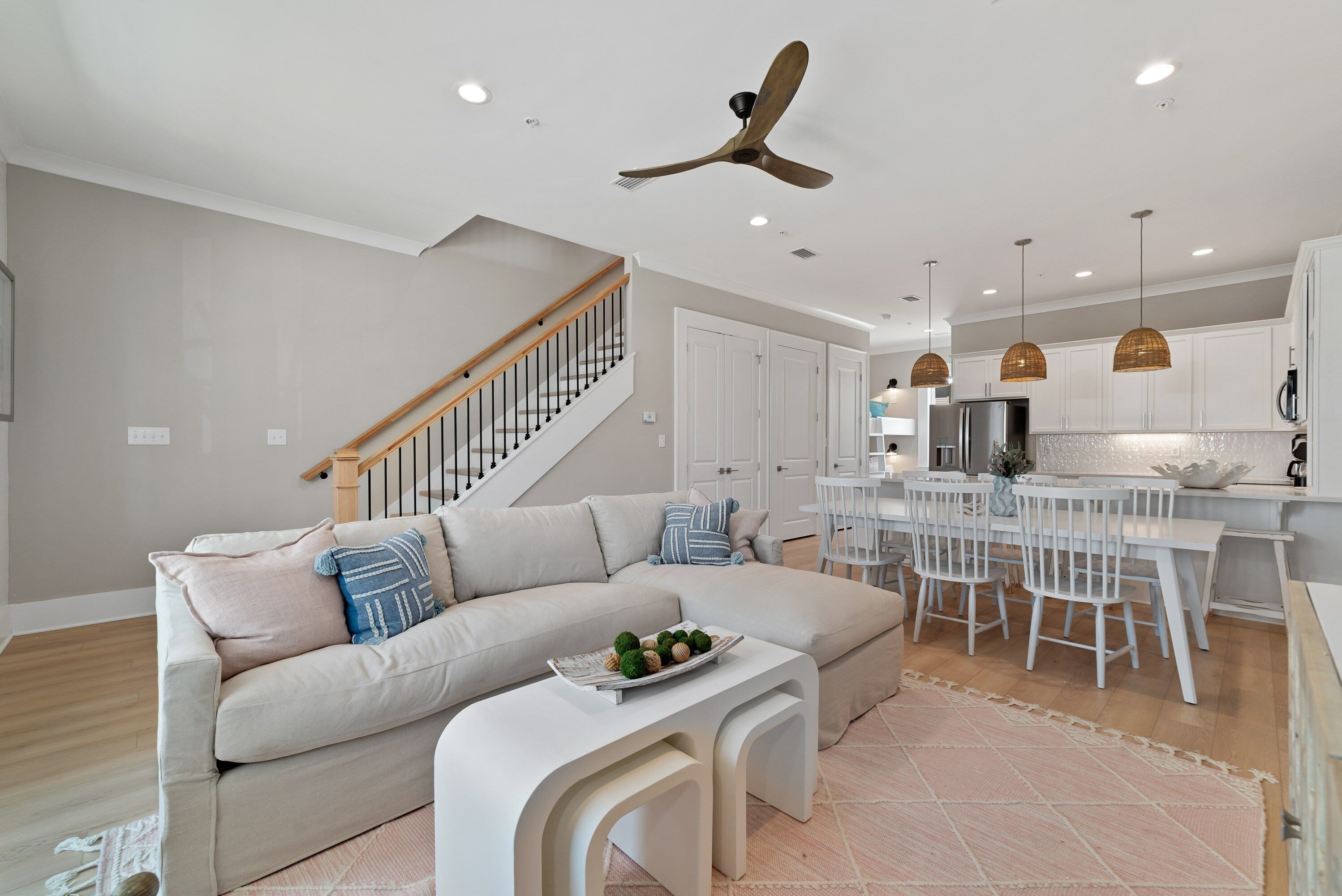 BEACH HOUSE, WATER VIEWS, COMMUNITY POOL!