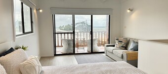 Ocean and Estuary Views - Newly Renovated