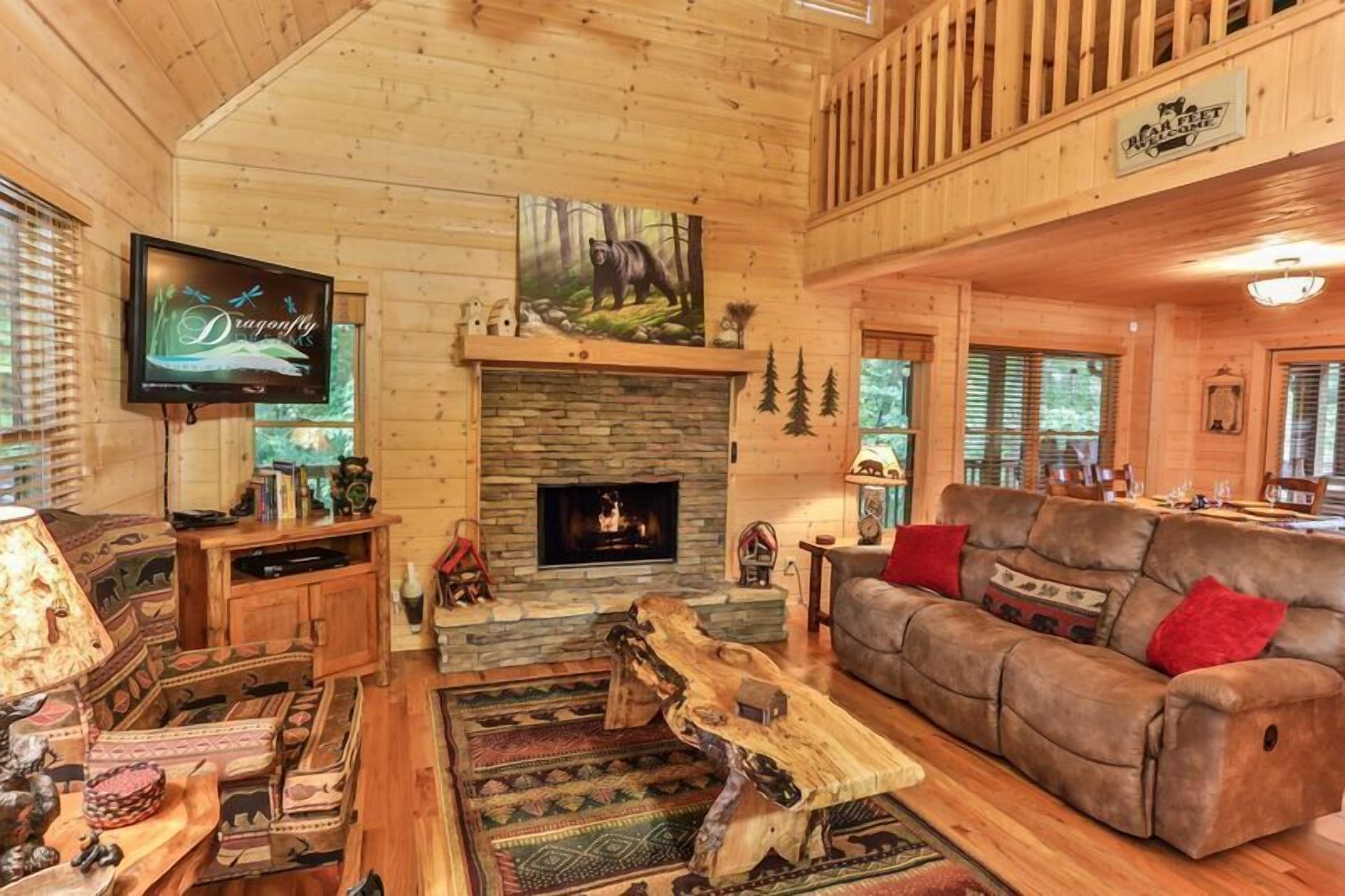 Bearfoot Summit at Trails End- Ultra Luxury- No pets- Ellijay, Georgia