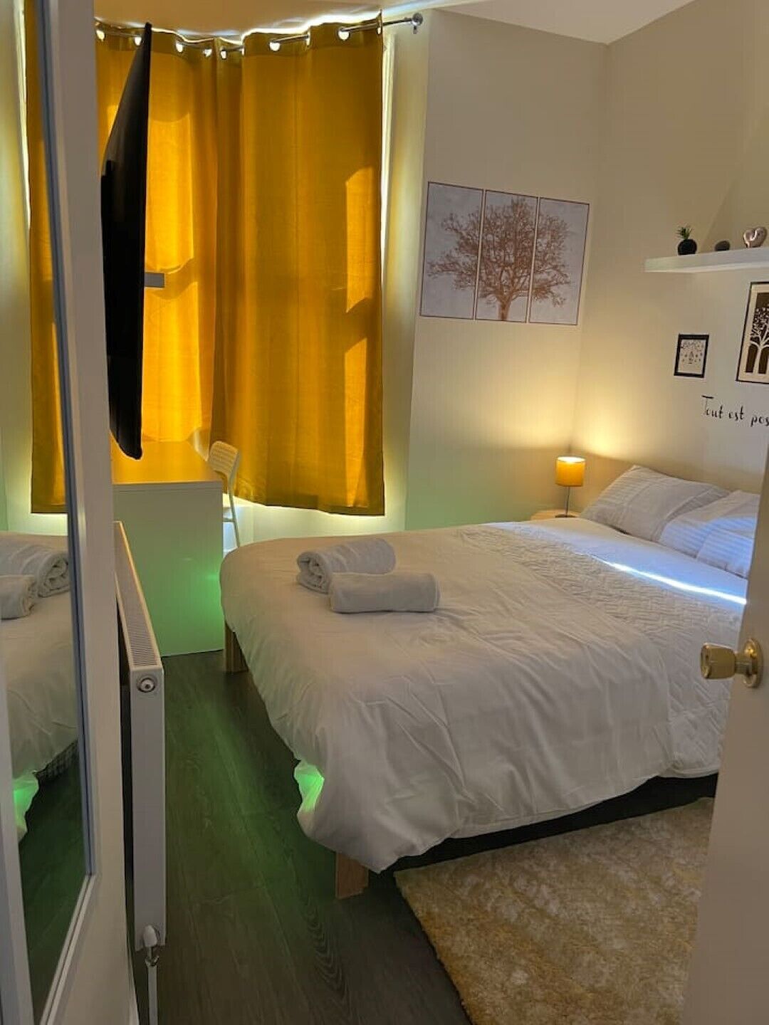 2 bedrooms, WiFi, bed sheets