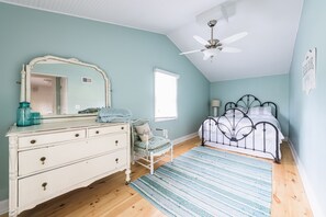 4 chambres, fer et planche à repasser, Wi-Fi gratuit, draps fournis