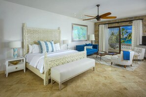 5 habitaciones, escritorio y tabla de planchar con plancha