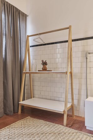 特色客房 | 1 多间卧室、办公桌、笔记本电脑工作区、免费 WiFi