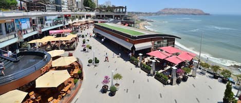 Strand