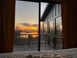 3 chambres, fer et planche à repasser, Wi-Fi gratuit, draps fournis