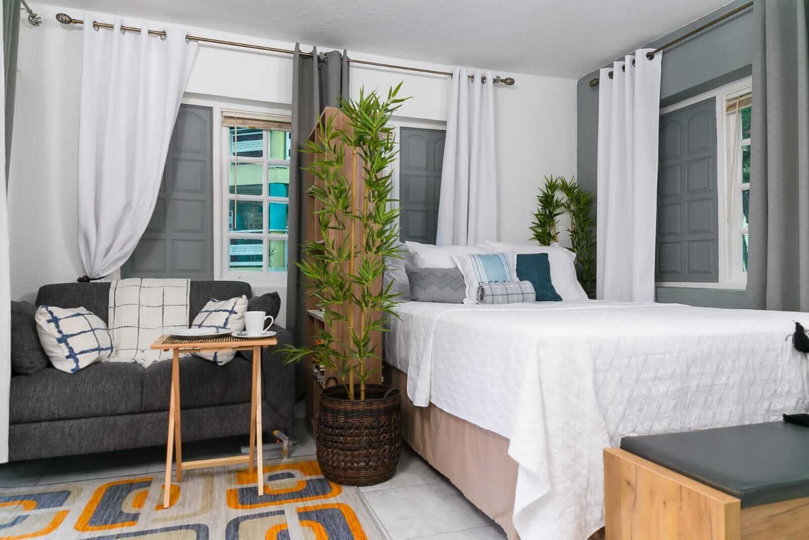 1 bedroom, internet, bed sheets