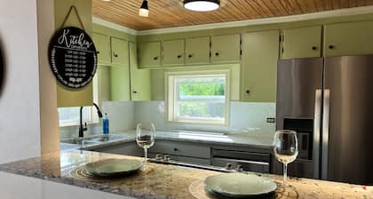 Coin Cottage farmhouse on 151 Trail in Nelson County