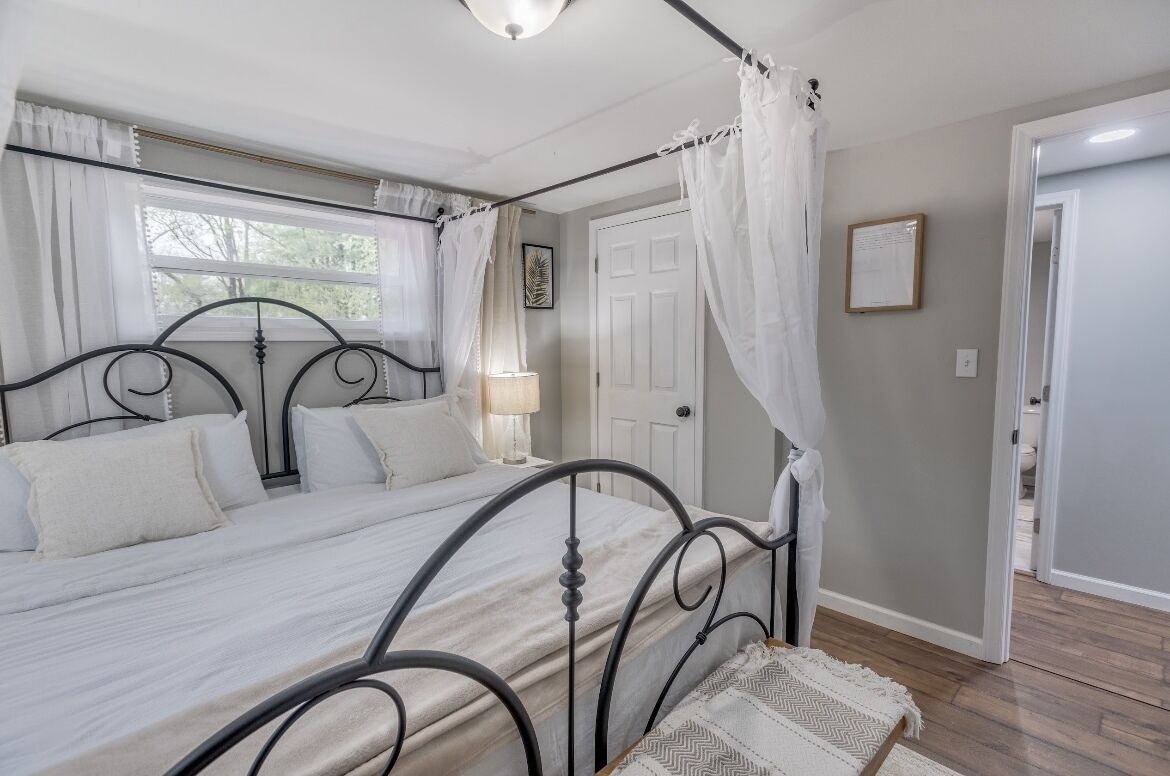 Mama’s Home in Downtown Hendersonville