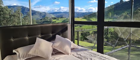 1 quarto, Wi-Fi de cortesia, roupa de cama