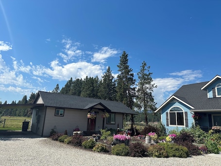 Exterior. Camas Creek Cottage