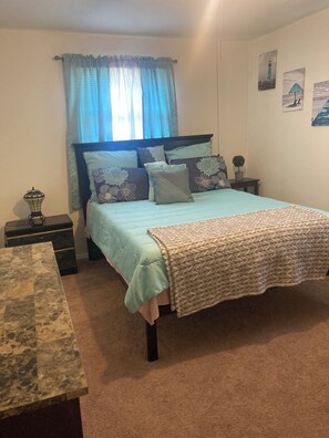 2 Schlafzimmer, Schreibtisch, Bügeleisen/Bügelbrett, kostenloses WLAN