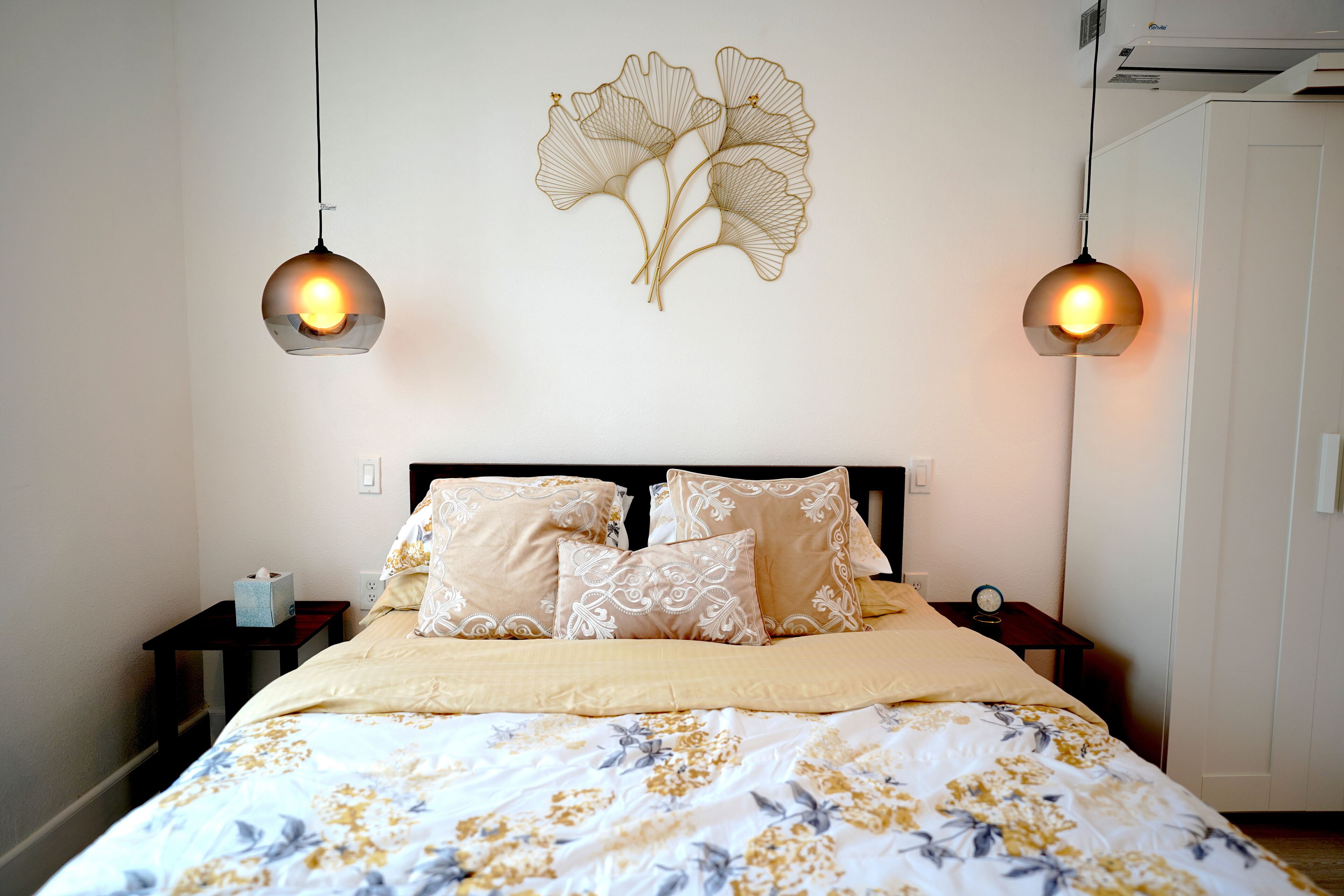 Cozy & quiet Guest Suite w/private entrance | patio | Kitchen