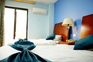 Premium Twin Room | Desk, laptop workspace, free WiFi, bed sheets - Concord hotel  (Amman)