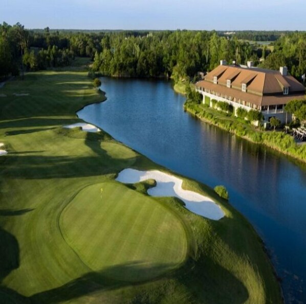 Golf - Luxurious Barefoot Landing Condo- Minutes from beach and golf  (North Myrtle Beach)