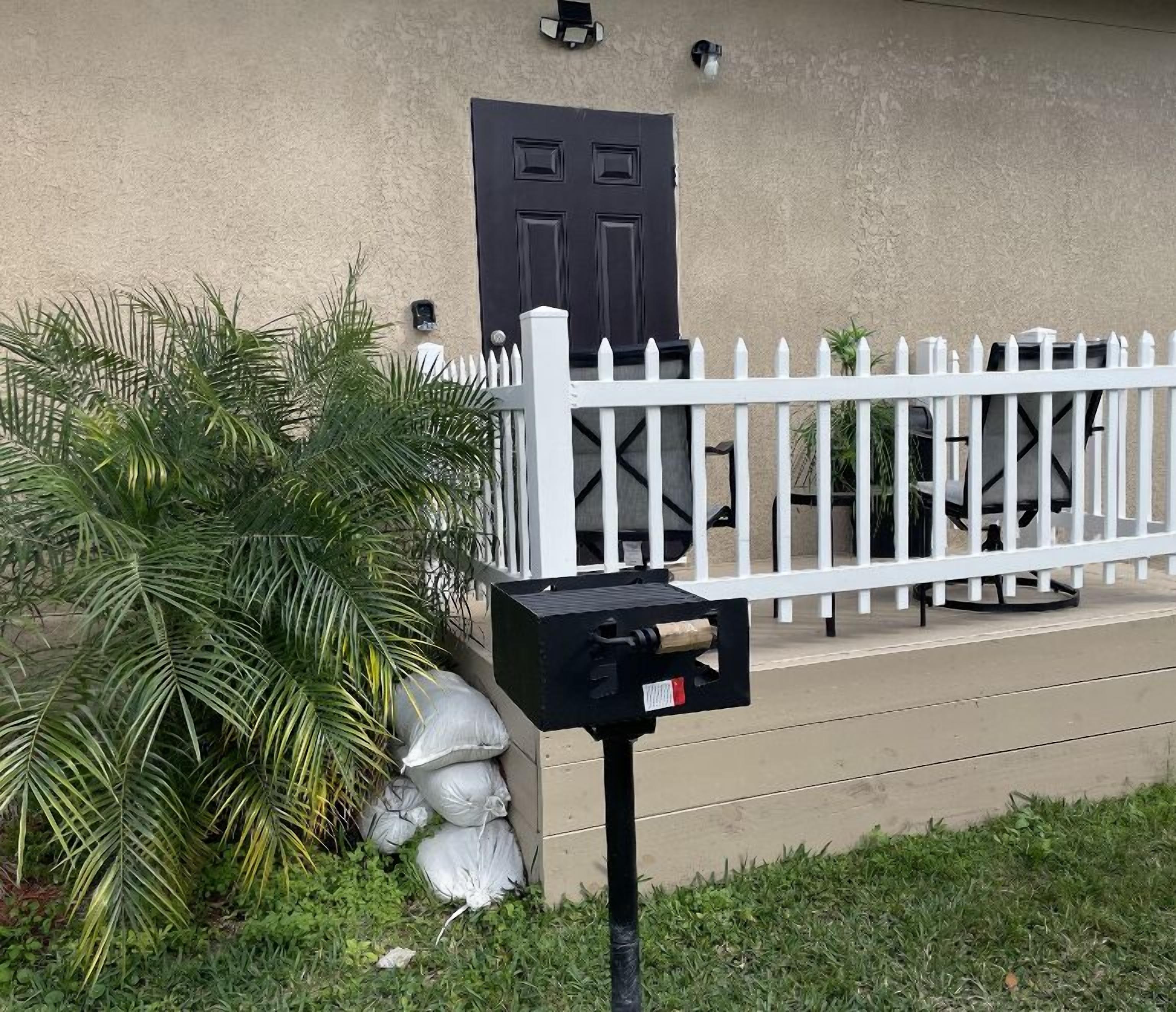 Historic Downtown Kissimmee Beautiful Apartment 2