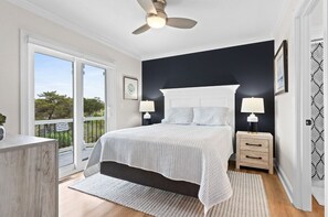 5 bedrooms, free WiFi, bed sheets