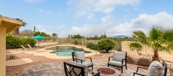New! 4 Peaks Mountain Views (Pool Heat & Privacy!)