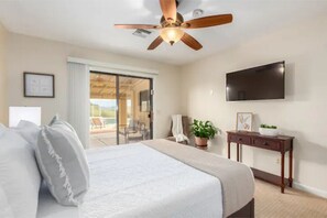 3 slaapkamers, een bureau, een strijkplank/strijkijzer, wifi