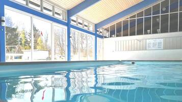 Innenpool, beheizter Pool