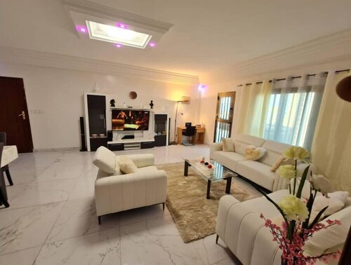 APARTMENTSOFT& PRIVATE with parking not far from the sea