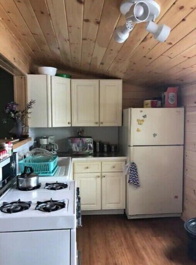 Peaceful Cottage in Beautiful Wolfeboro, NH!!