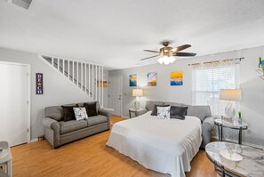 Smart TV, table tennis, books, stereo