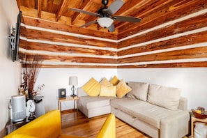 Smart TV, DVD player - Romantic Lakeview Cabin with Private Hot Tub & Fire Pit (Flint)