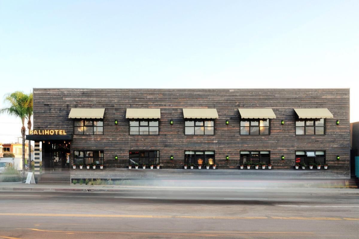 Your Home Away From Home! Terrace, Pet-friendly, Near Petersen Automotive Museum