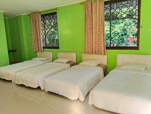 Standard Quadruple Room | Down duvets, desk, bed sheets - ISLAMIC GUEST HOUSE AT TAQWA (North Cirebon)