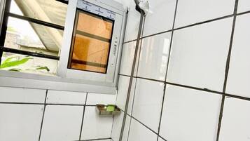 Shower, towels