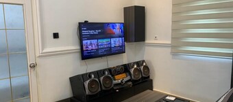 Lovely Studio Apartment Unit With Hot Bath Tub and Kitchen