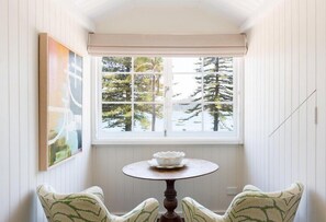 1 habitación, minibar, wifi gratis y ropa de cama