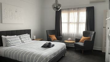 Executive Double Room | Iron/ironing board, free WiFi, bed sheets