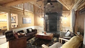 Living area - Paradise In Bryce Log Cabin  (Basye)