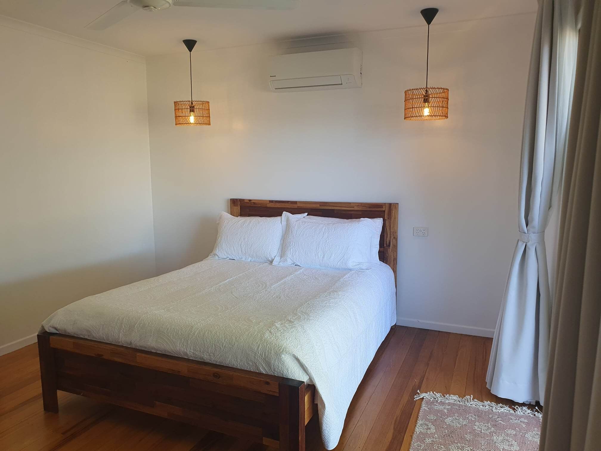 Grey Galah BnB in the heart of Georgetown with gorgeous big deck.