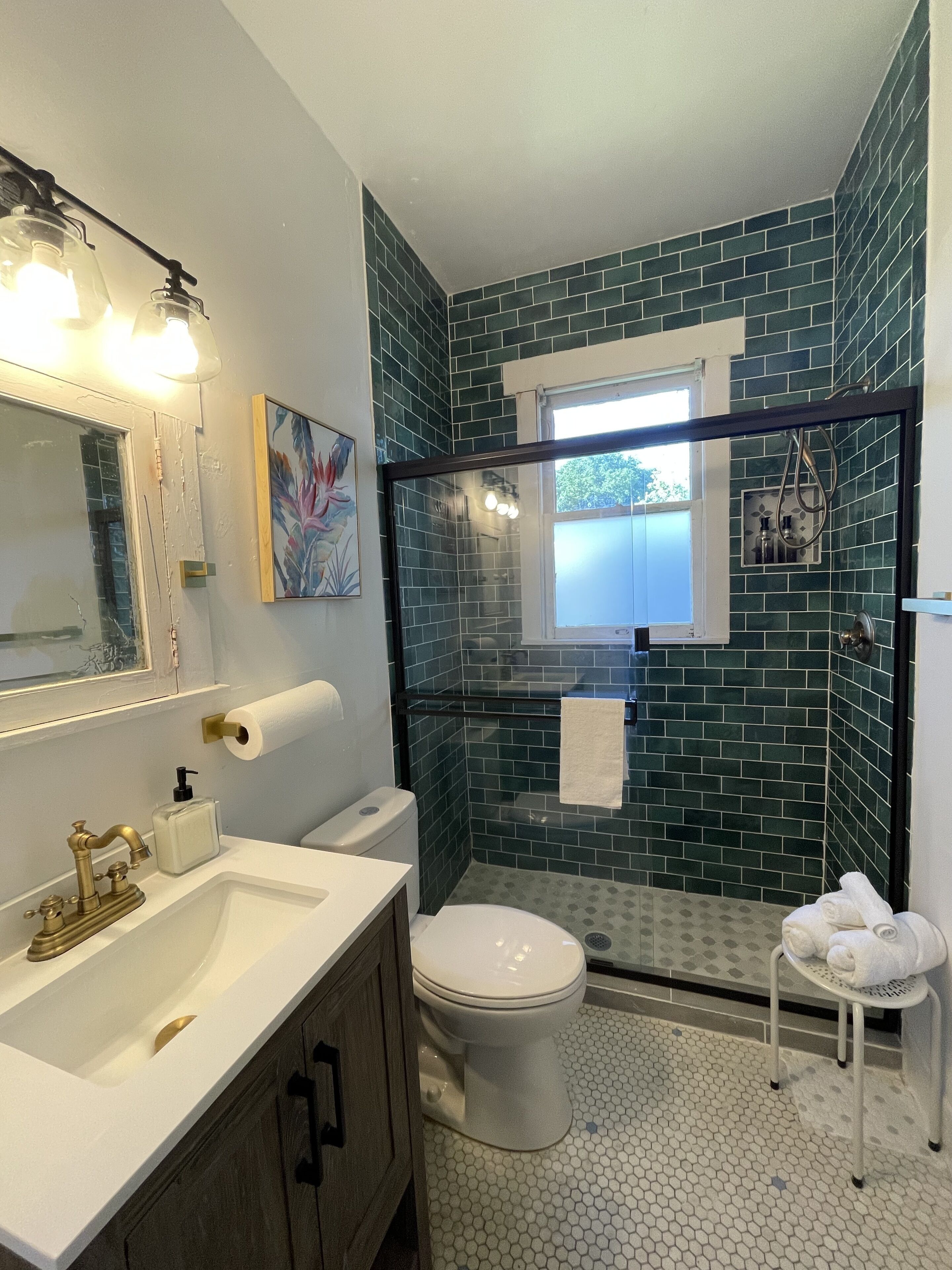 Pet-friendly Duplex near The Pearl