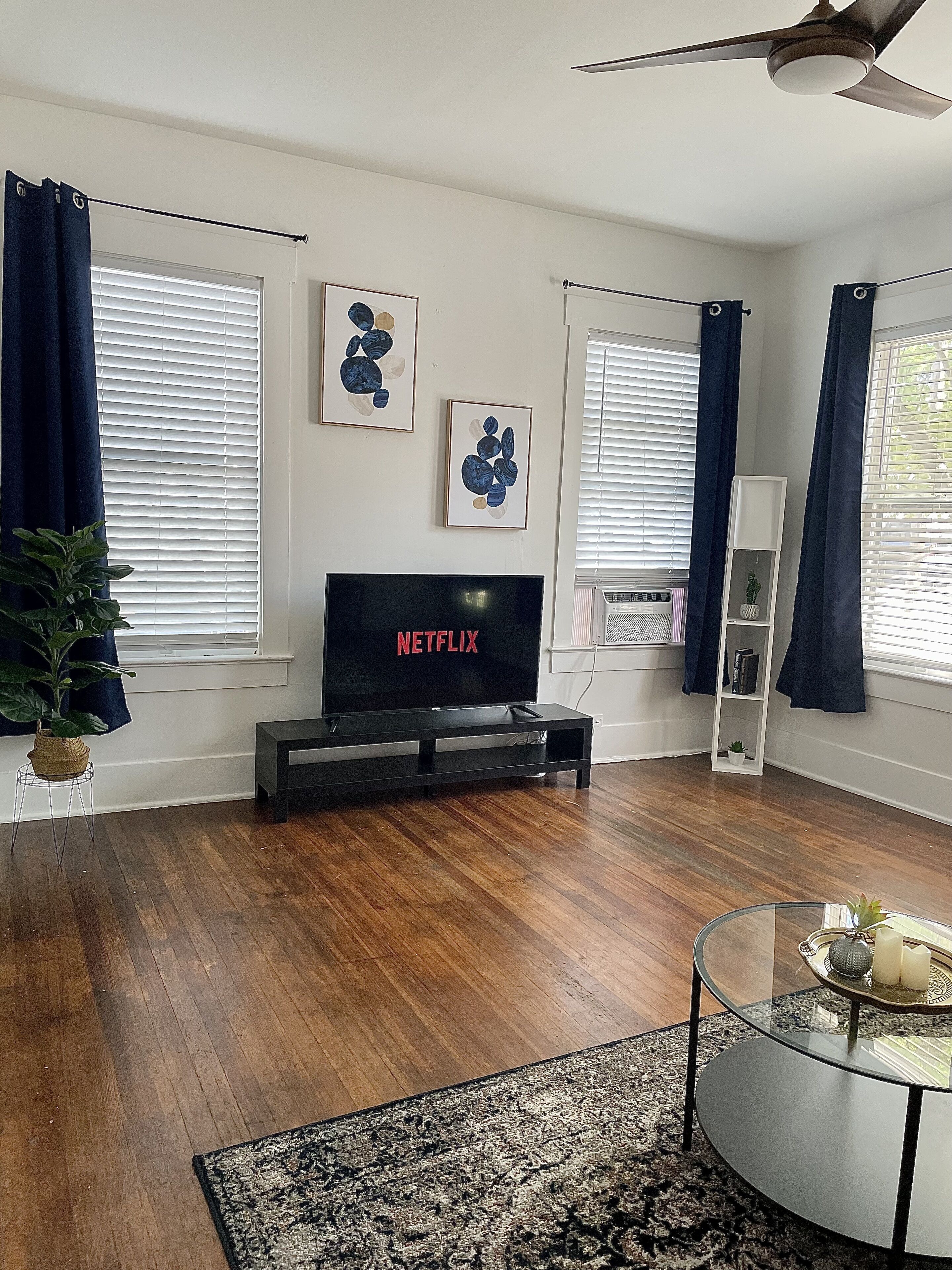 Pet-friendly Duplex near The Pearl