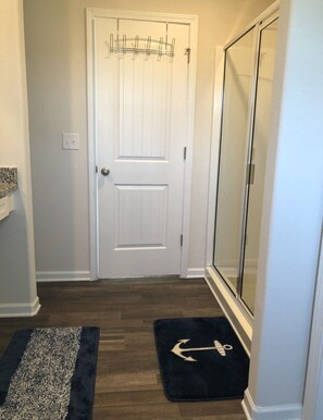 Interior - Spacious 4 bedroom Home in a quiet mountain neighborhood (Kings Mountain)