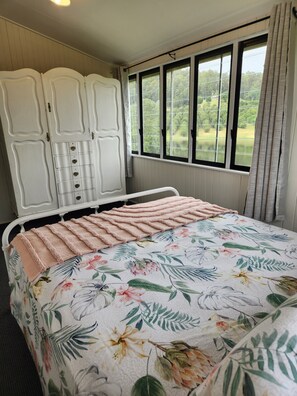 3 Schlafzimmer, Bügeleisen/Bügelbrett, Reisekinderbett, kostenloses WLAN