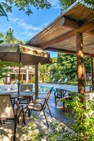 32 インチのスマートテレビ (デジタル放送視聴可)、テレビ、Netflix