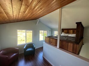 2 chambres, coffres-forts dans les chambres, fer et planche Ă repasser