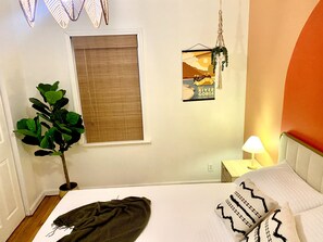 2 bedrooms, in-room safe, desk, free WiFi