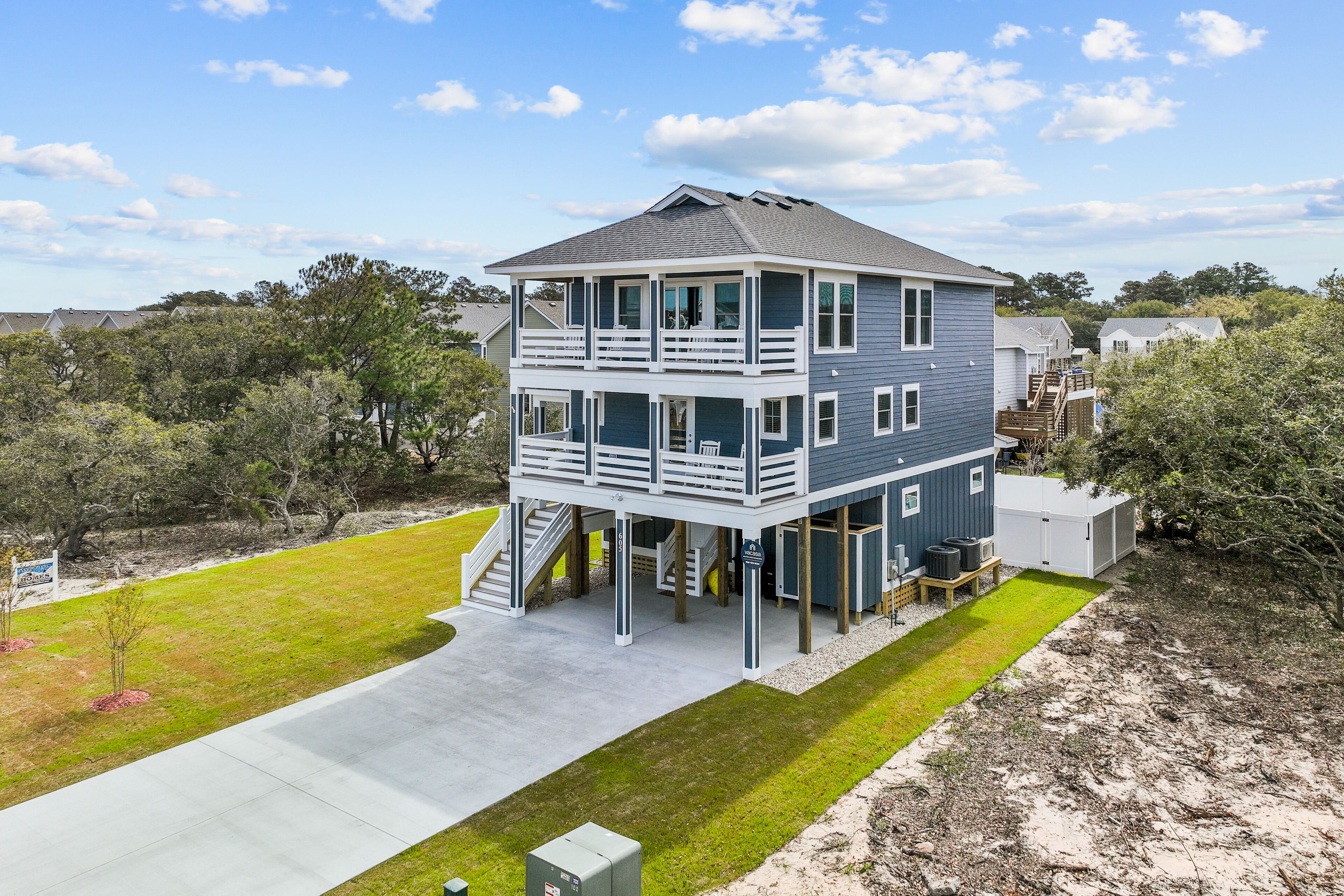 3-story near the beach with private pool, decks, great views, washer/dryer, AC