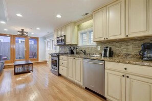 Fridge, microwave, dishwasher, coffee/tea maker