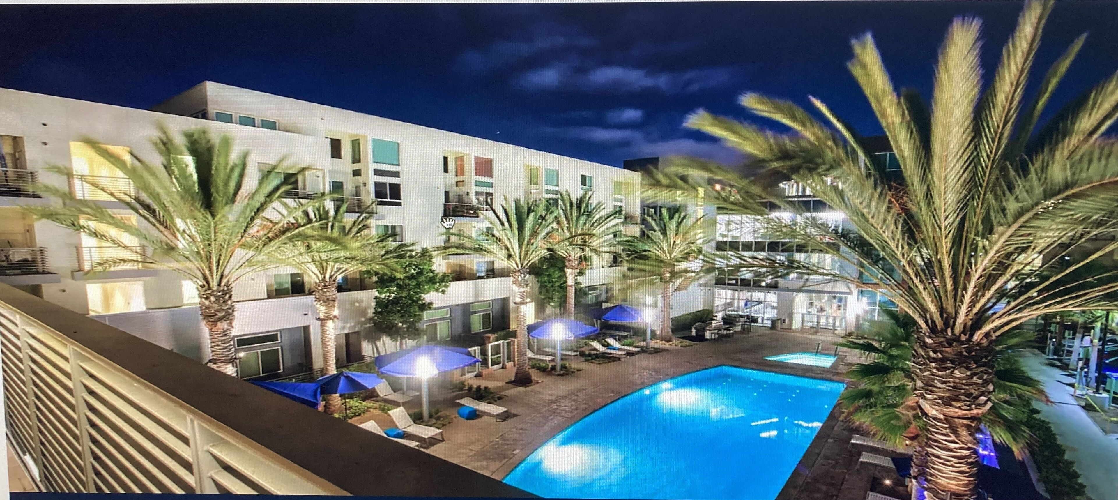 Luxe - Apt in Ybor City -Tampa Bay/ FREE PARKING +WIFI