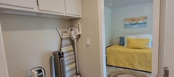 Lakefront with Boat Ramp Access, Dogs Welcome!