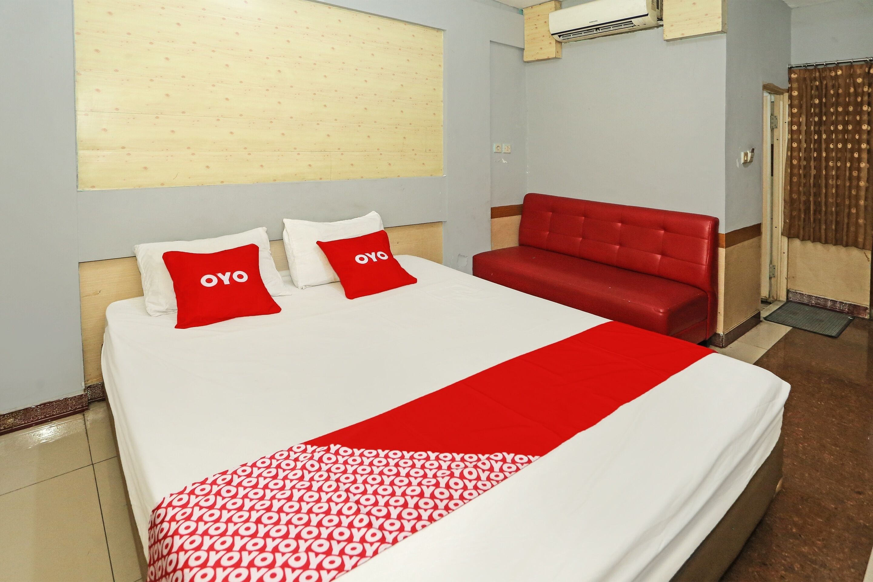 Photo - OYO 92470 Hotel Sahabat 2