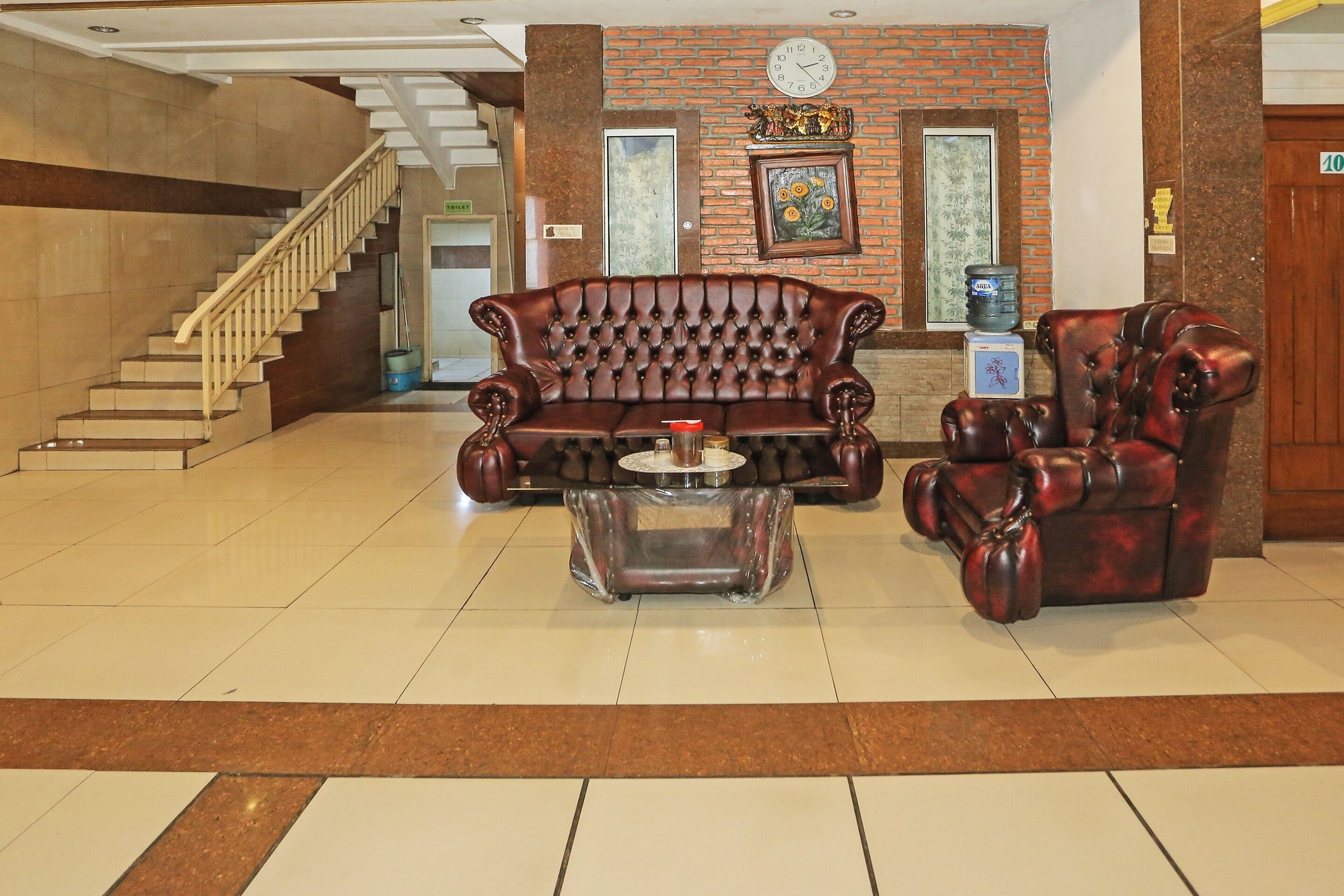 Photo - OYO 92470 Hotel Sahabat 2