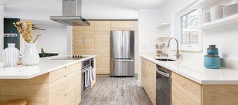 Partridge Hill | Consecon | 4 Bedrooms | Pool