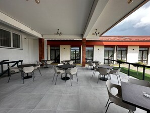 Exterior - Hotel YVY (Sebes)